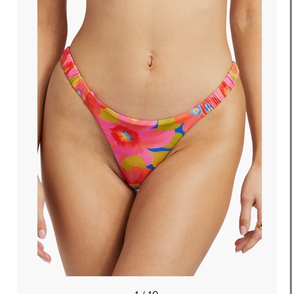 Billabong‎ Sunny Coast Tanga Ruched Bikini Bottoms Pink Floral Tropical Swim L